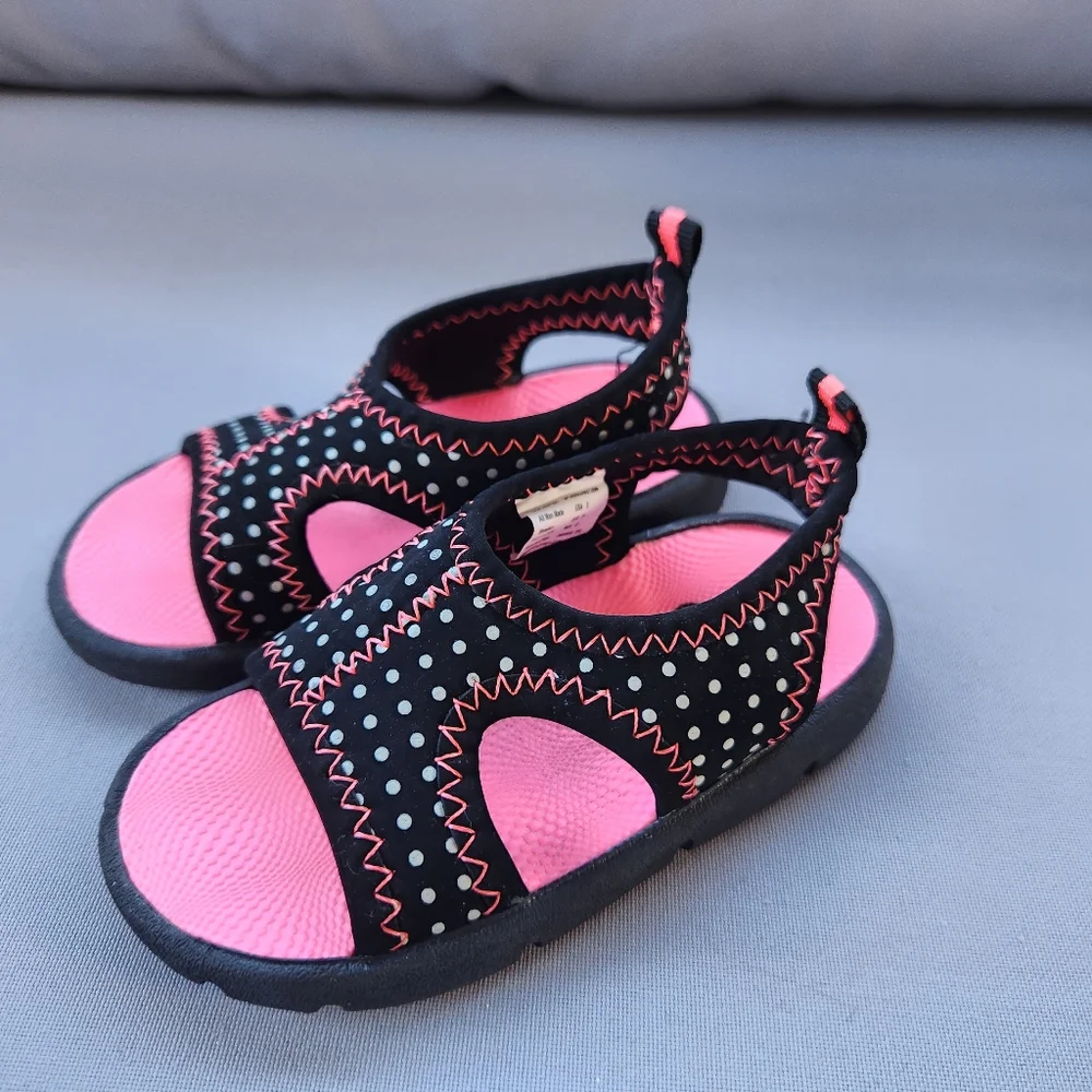 OP black and pink sandals